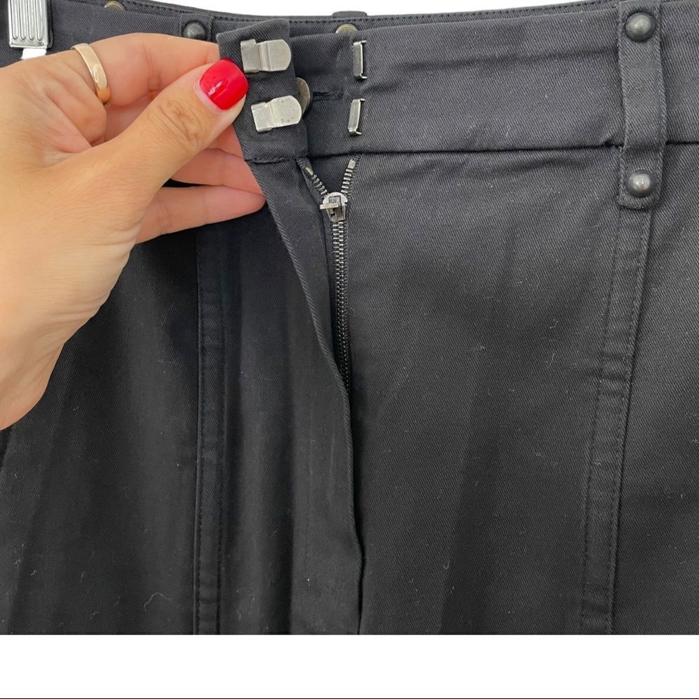Yves Saint Laurent Black Midi Pencil Skirt - size 36 - Picture 7 of 7